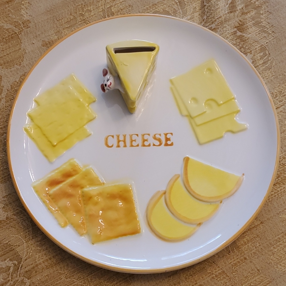 VINTAGE CHEESE PLATE BY LEFTON
